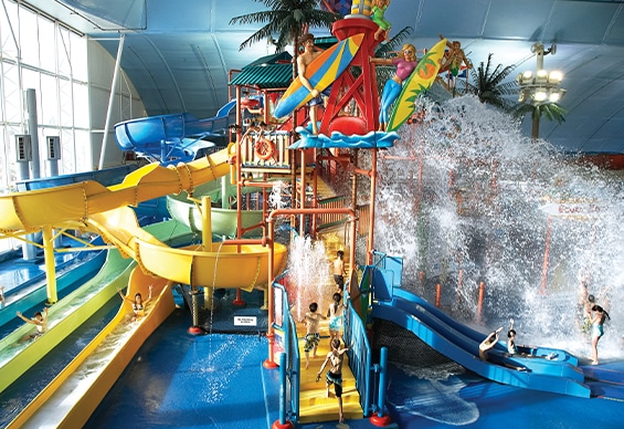 Fallsview Indoor Waterpark Beach House and Tipping Bucket