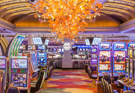 Infinity Bar in Fallsview Casino