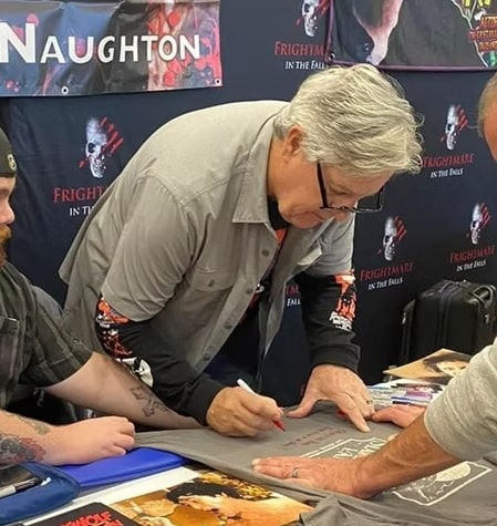Frightmare in the Falls autograph sessions